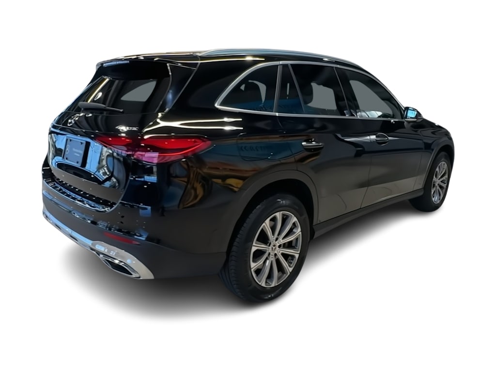 Thumbnail: 2026 Mercedes-Benz GLC - 27