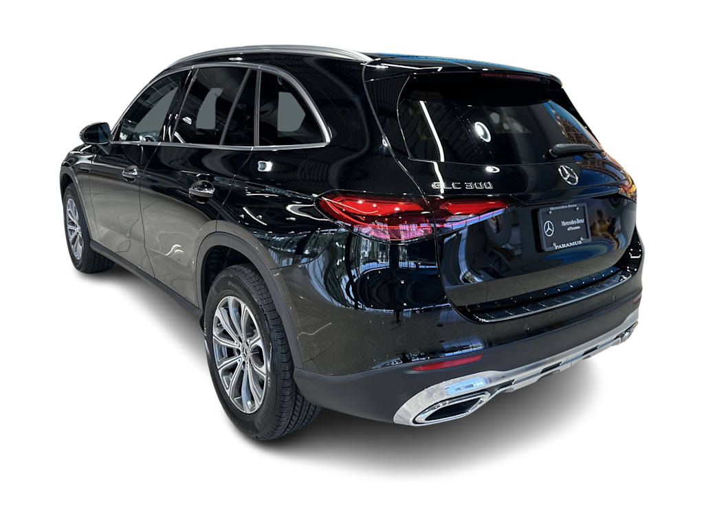 Thumbnail: 2026 Mercedes-Benz GLC - 29