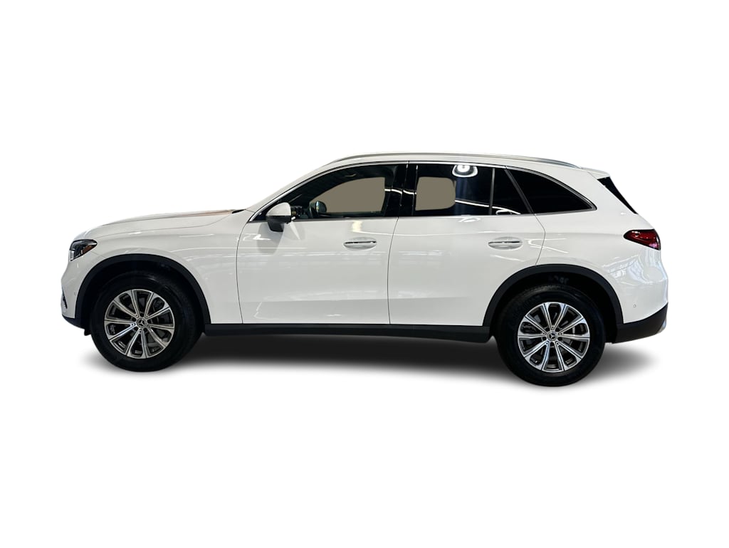 Thumbnail: 2026 Mercedes-Benz GLC - 27
