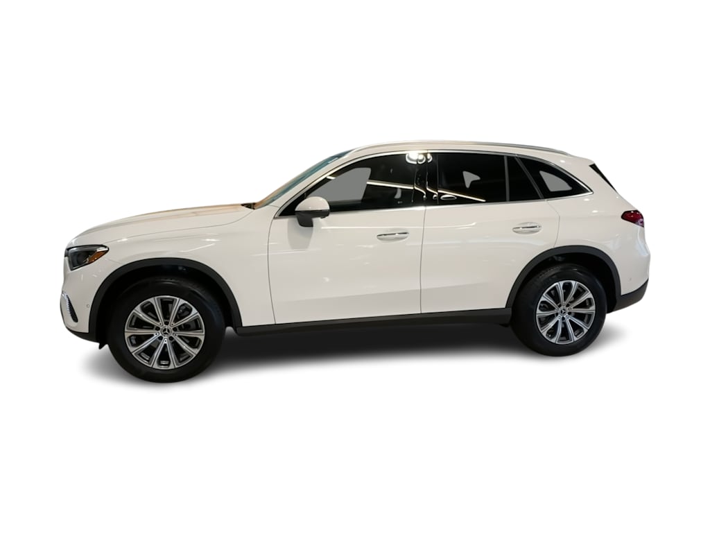 Thumbnail: 2026 Mercedes-Benz GLC - 21