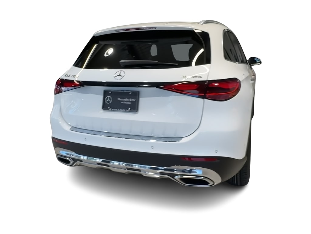 Thumbnail: 2026 Mercedes-Benz GLC - 23