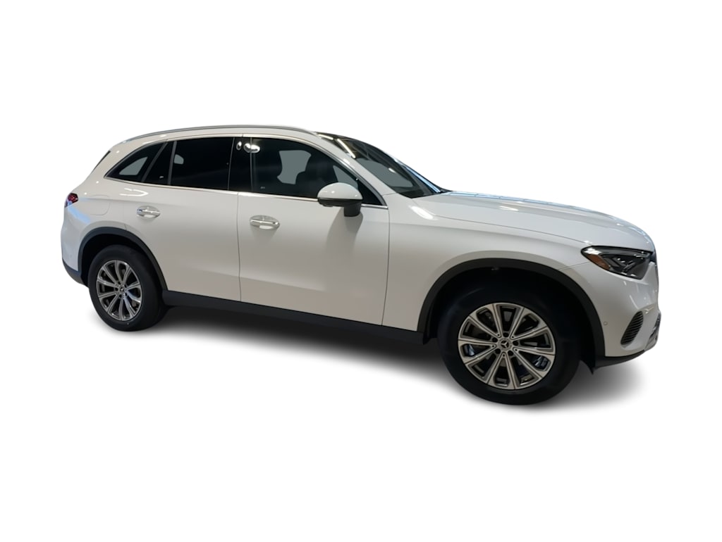 Thumbnail: 2026 Mercedes-Benz GLC - 26