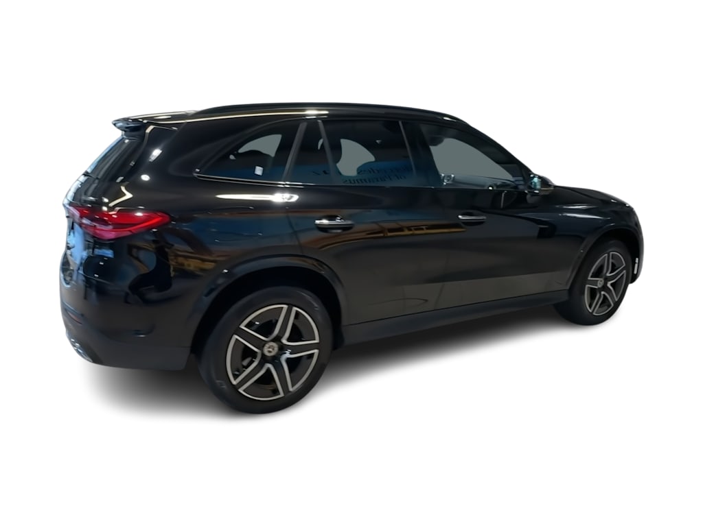Thumbnail: 2023 Mercedes-Benz GLC - 26