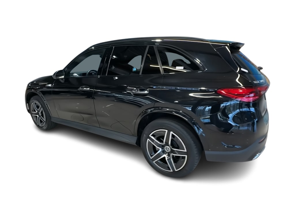 Thumbnail: 2023 Mercedes-Benz GLC - 23