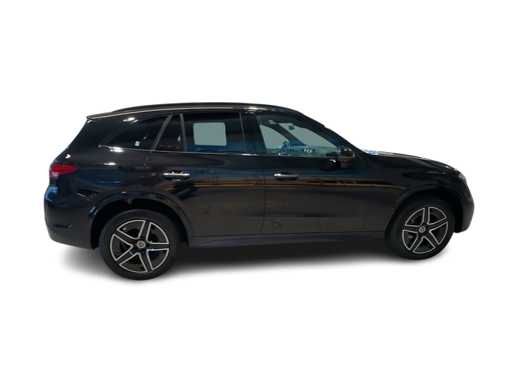 Thumbnail: 2023 Mercedes-Benz GLC - 18