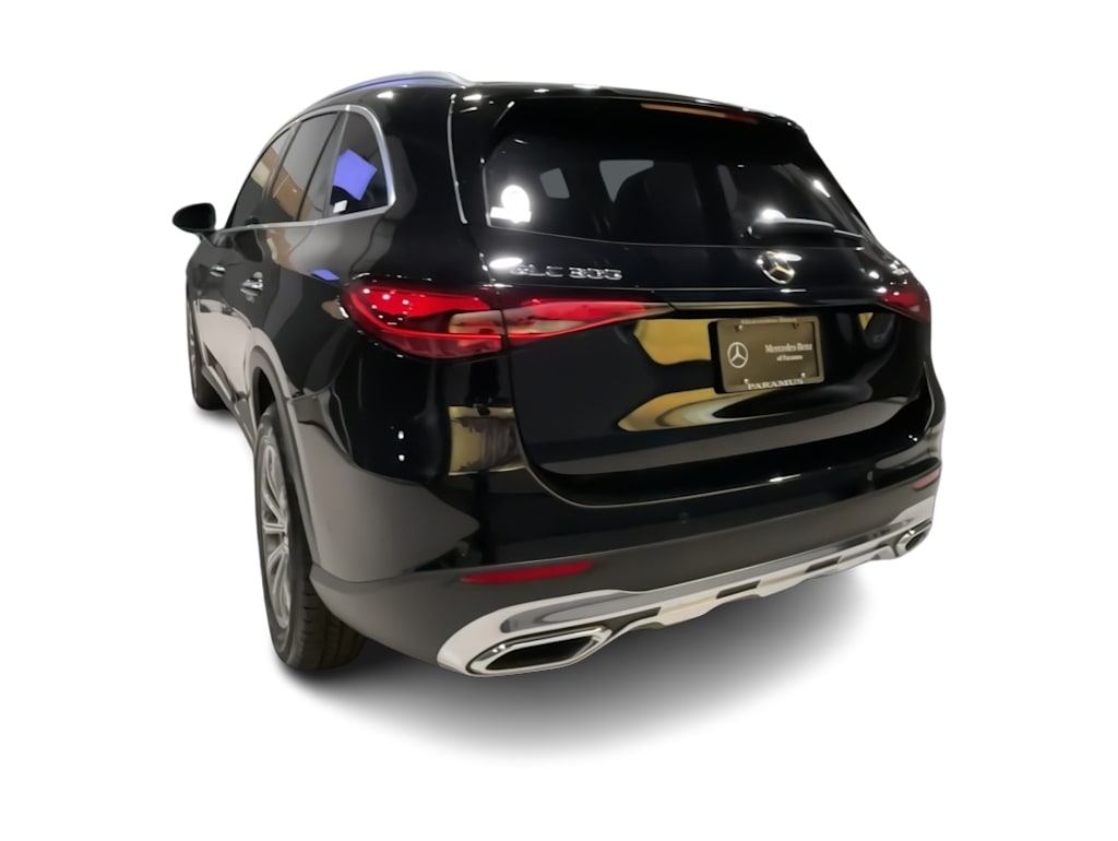 Thumbnail: 2025 Mercedes-Benz GLC - 24