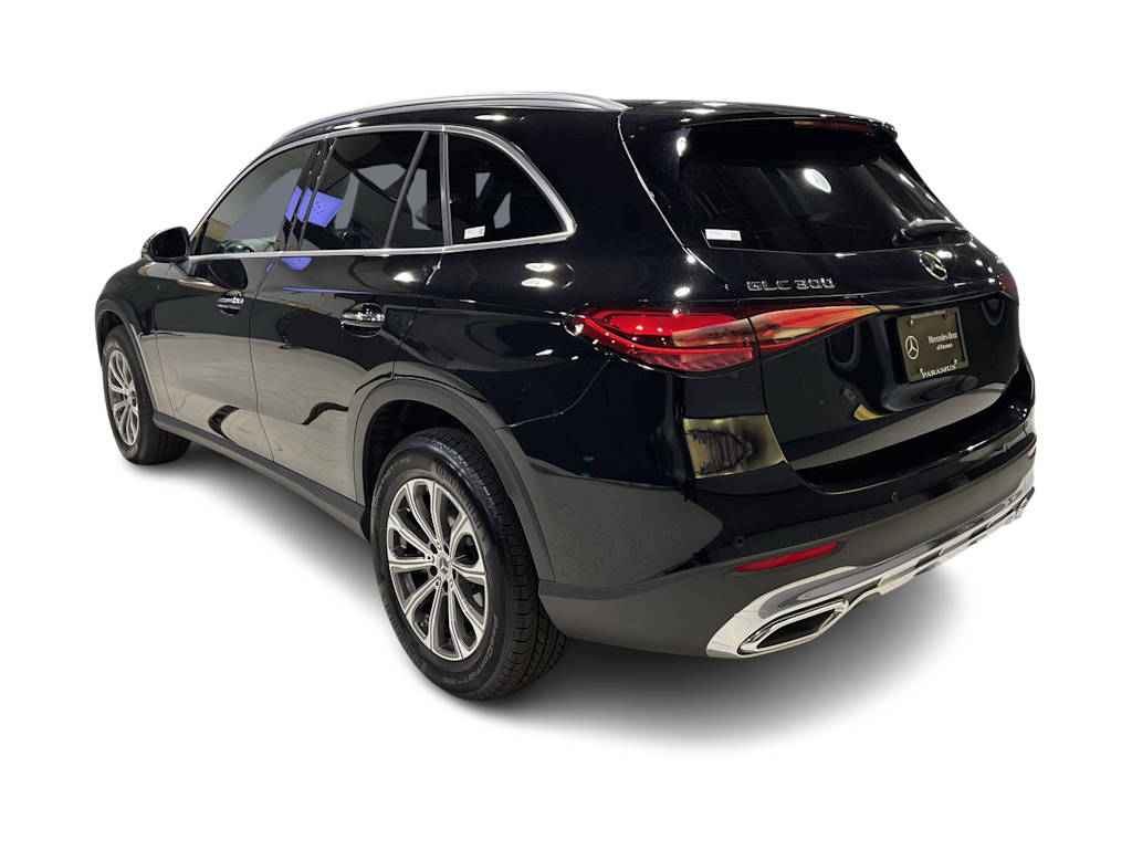 Thumbnail: 2025 Mercedes-Benz GLC - 4