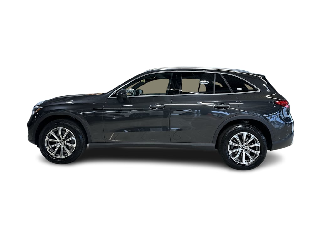 Thumbnail: 2026 Mercedes-Benz GLC - 27
