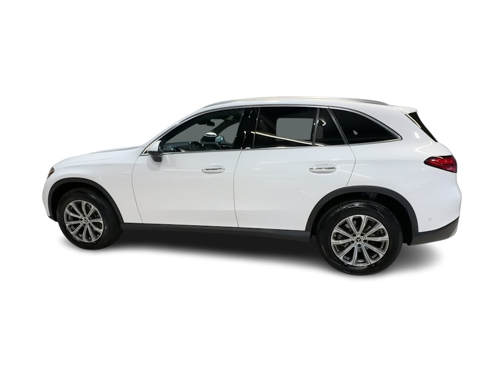 Thumbnail: 2026 Mercedes-Benz GLC - 22