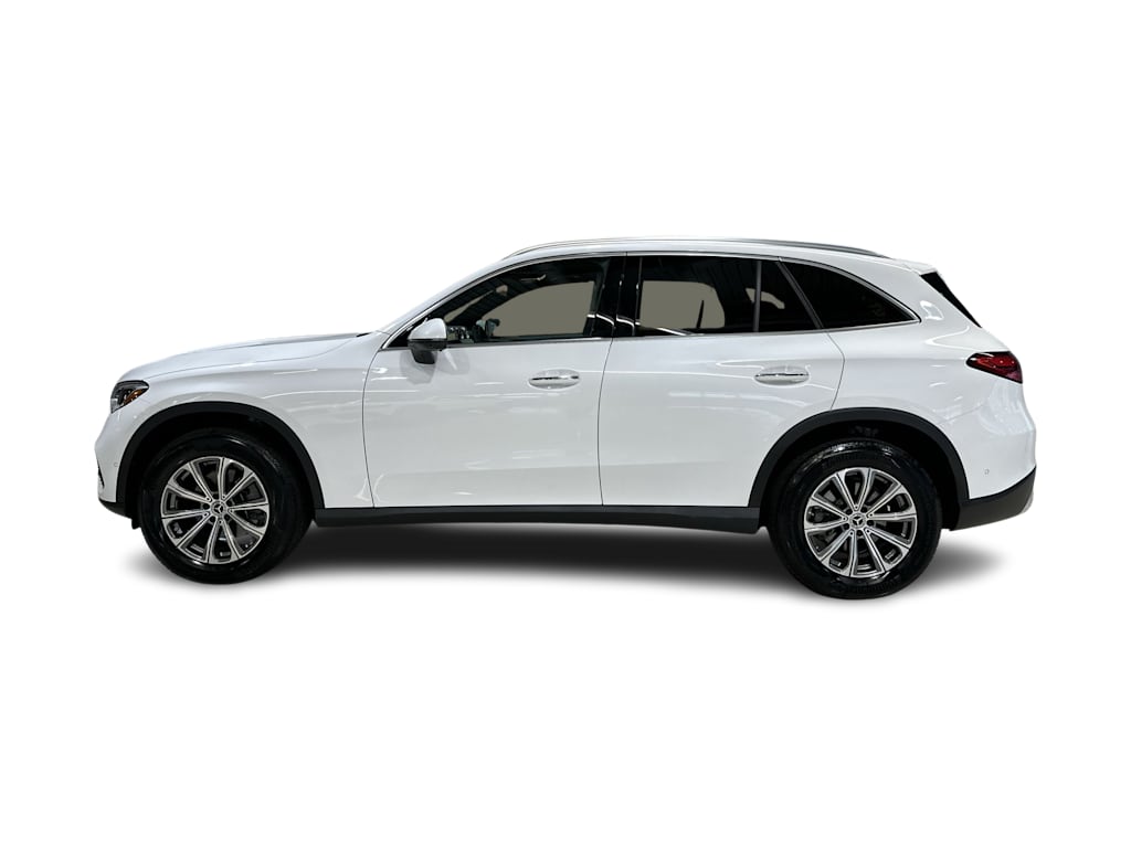 Thumbnail: 2026 Mercedes-Benz GLC - 27
