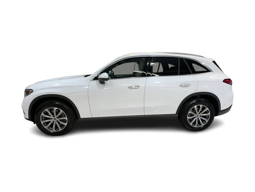 Thumbnail: 2026 Mercedes-Benz GLC - 21