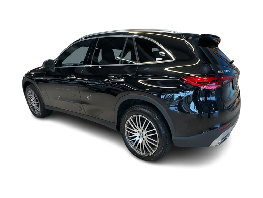 Thumbnail: 2024 Mercedes-Benz GLC - 4