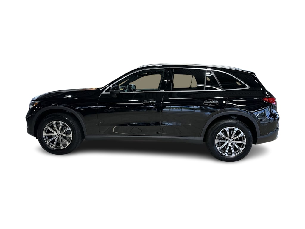 Thumbnail: 2026 Mercedes-Benz GLC - 30