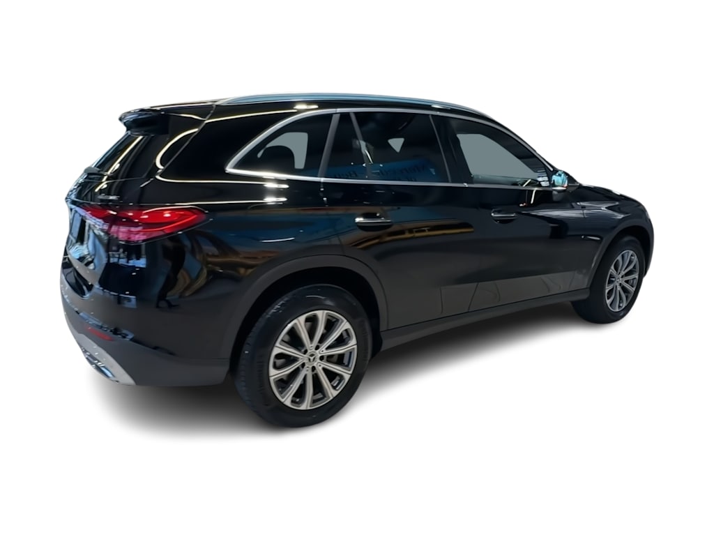 Thumbnail: 2026 Mercedes-Benz GLC - 27