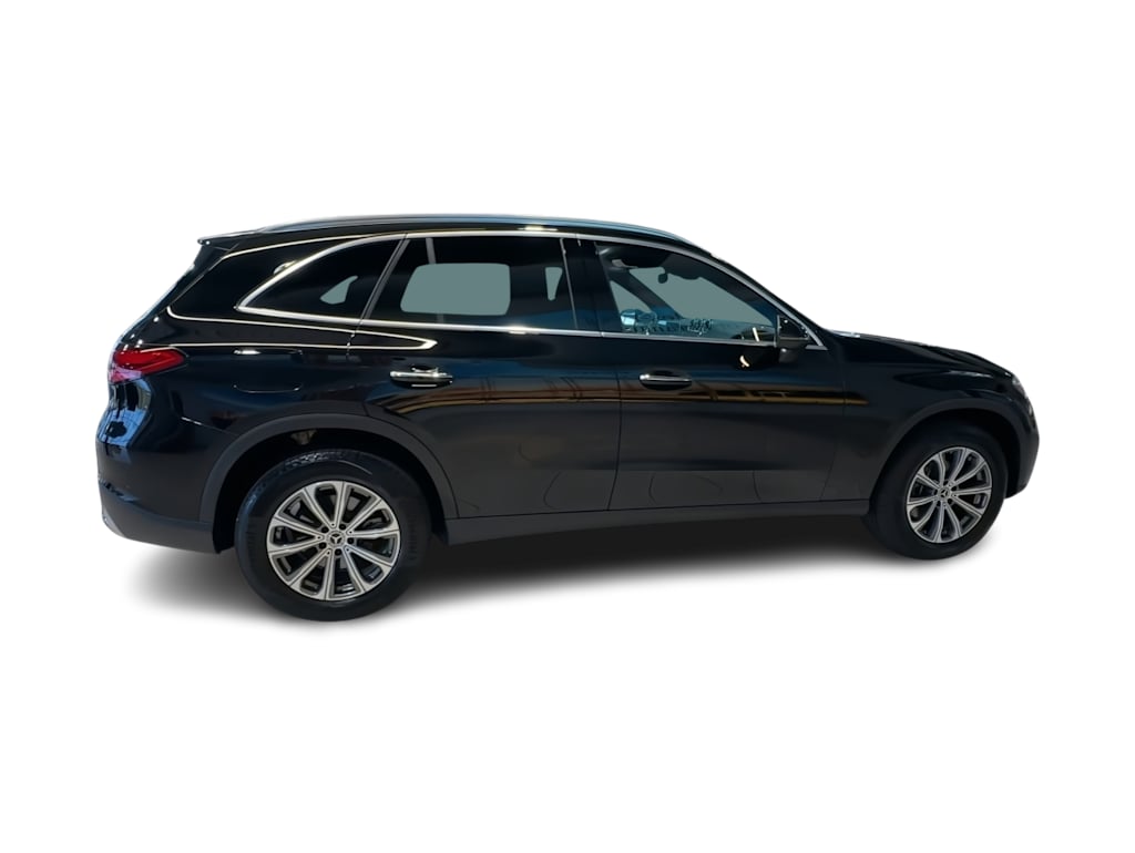 Thumbnail: 2026 Mercedes-Benz GLC - 28