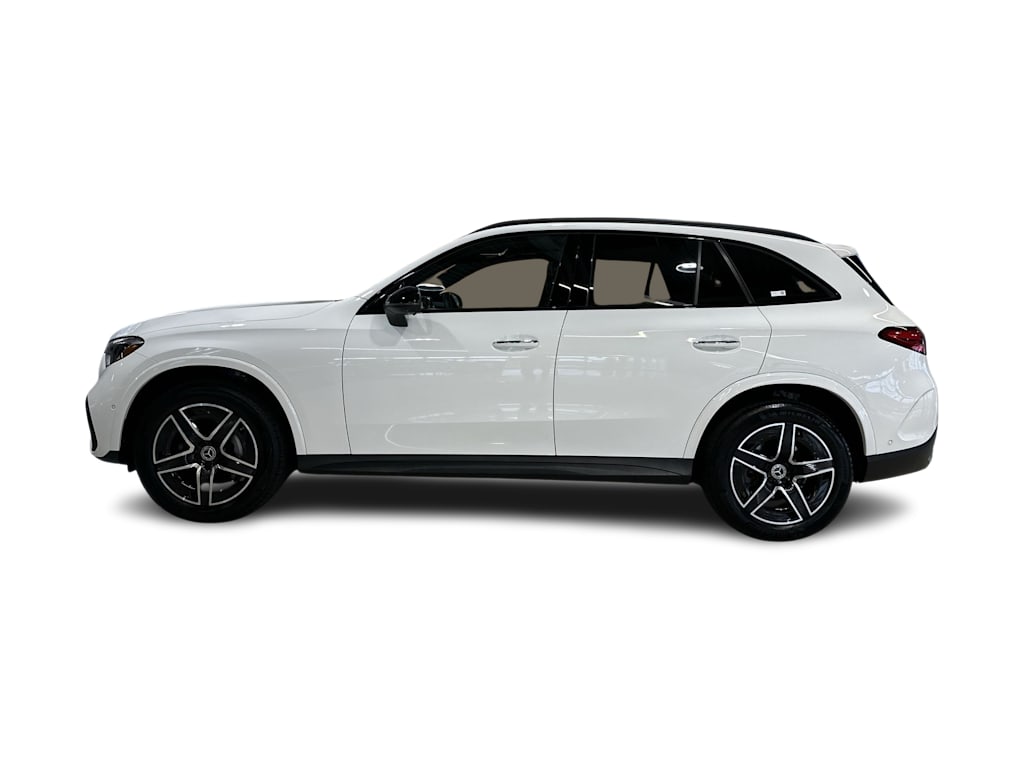 Thumbnail: 2026 Mercedes-Benz GLC - 27