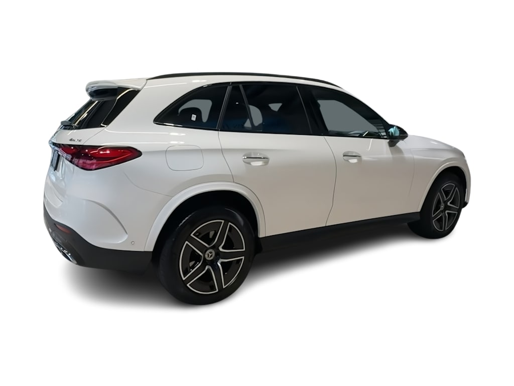 Thumbnail: 2026 Mercedes-Benz GLC - 24
