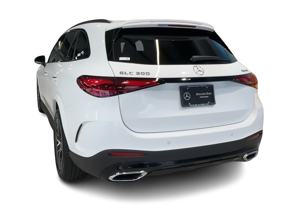 Thumbnail: 2026 Mercedes-Benz GLC - 4