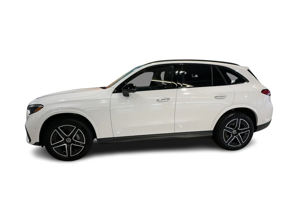 Thumbnail: 2026 Mercedes-Benz GLC - 3