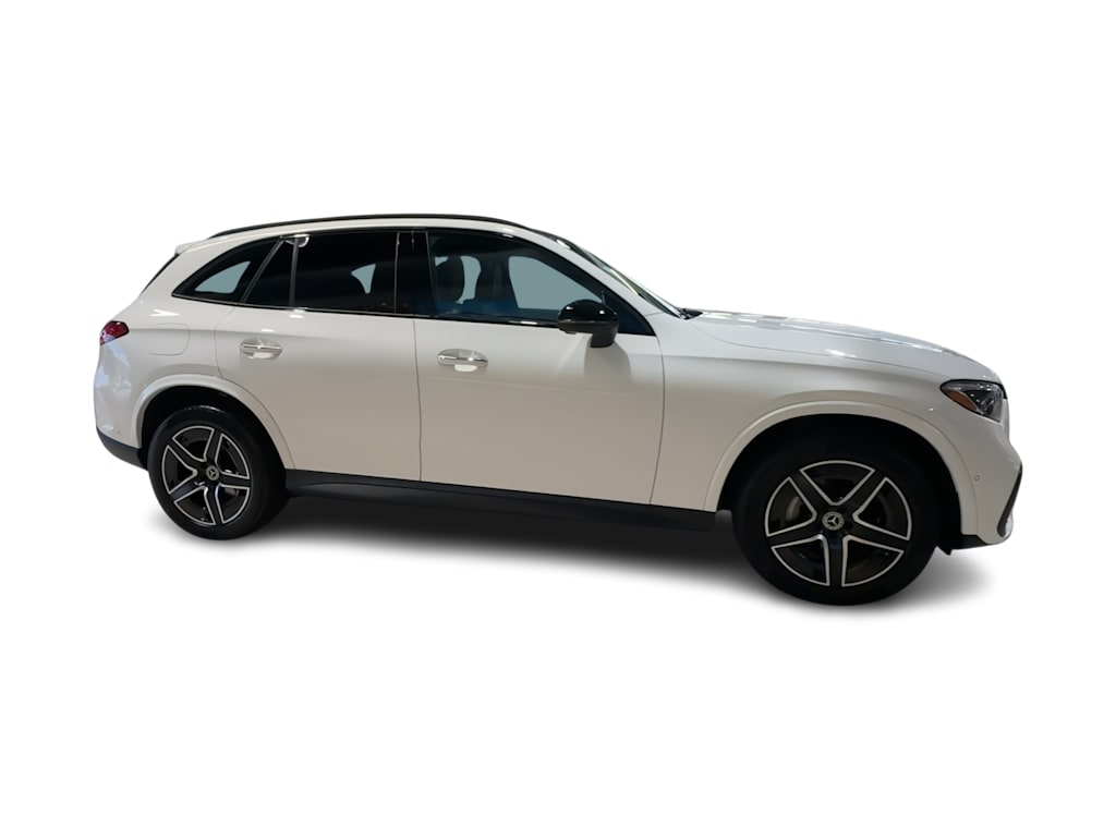 Thumbnail: 2026 Mercedes-Benz GLC - 26