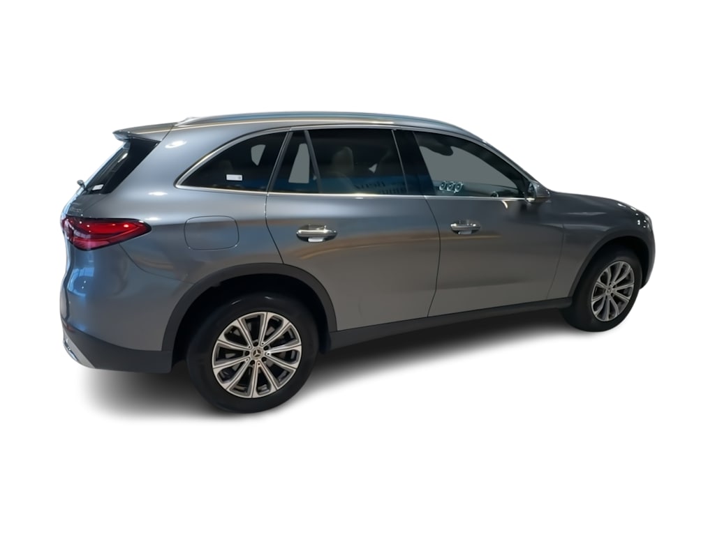 Thumbnail: 2023 Mercedes-Benz GLC - 26