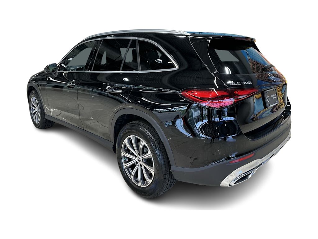 Thumbnail: 2026 Mercedes-Benz GLC - 28