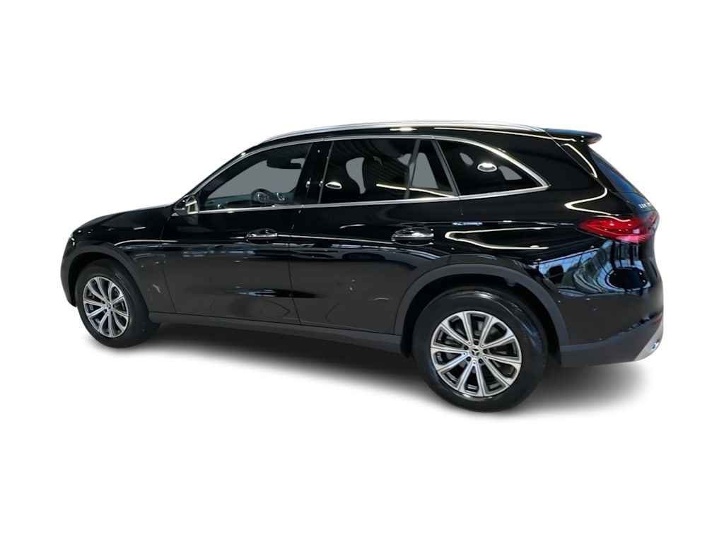 Thumbnail: 2026 Mercedes-Benz GLC - 22