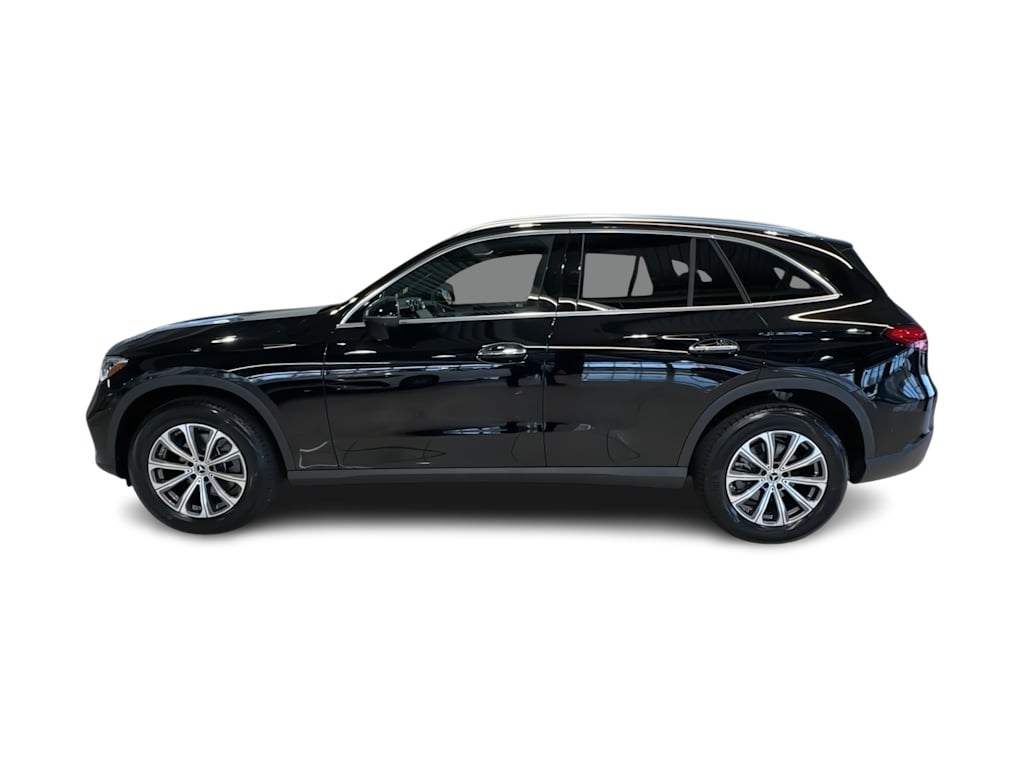 Thumbnail: 2026 Mercedes-Benz GLC - 21