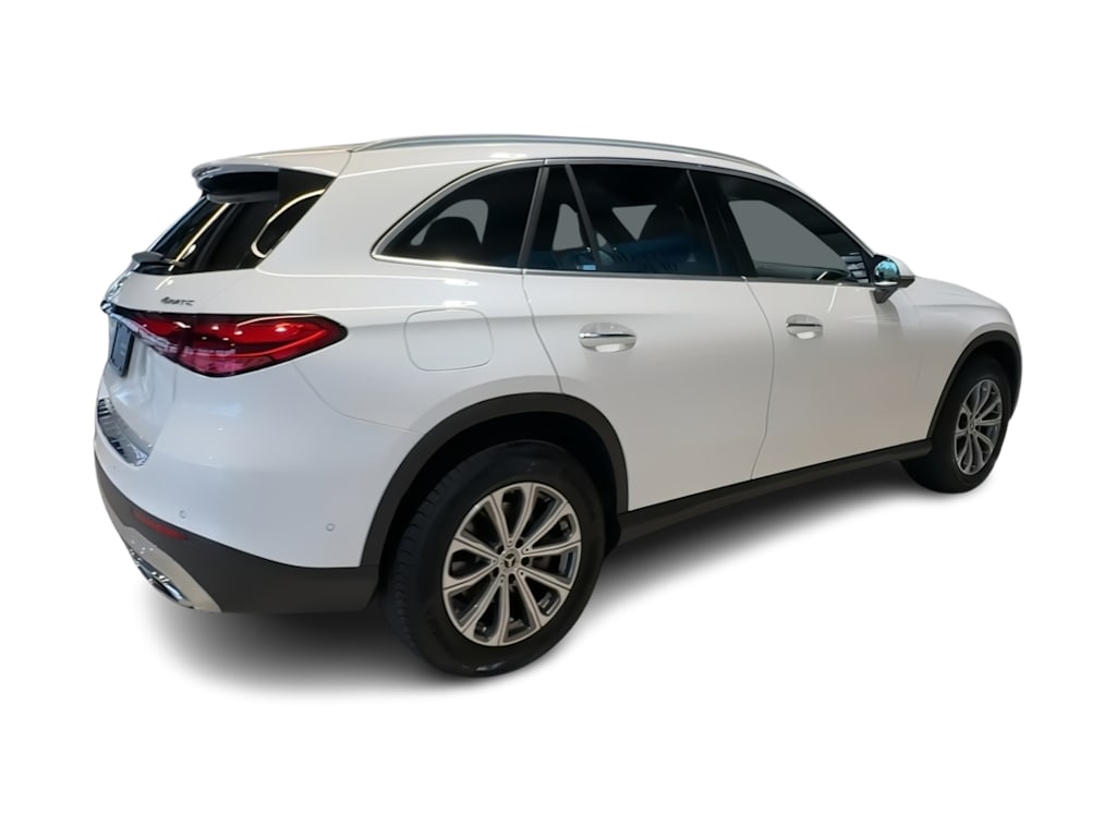 Thumbnail: 2026 Mercedes-Benz GLC - 26