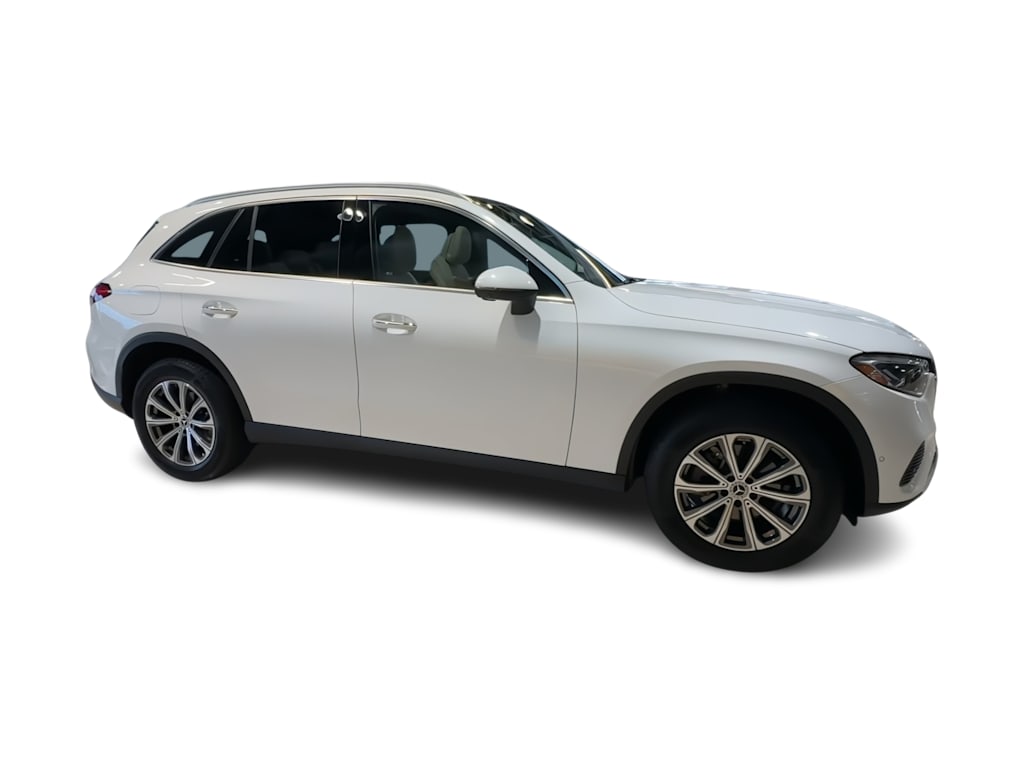 Thumbnail: 2026 Mercedes-Benz GLC - 28