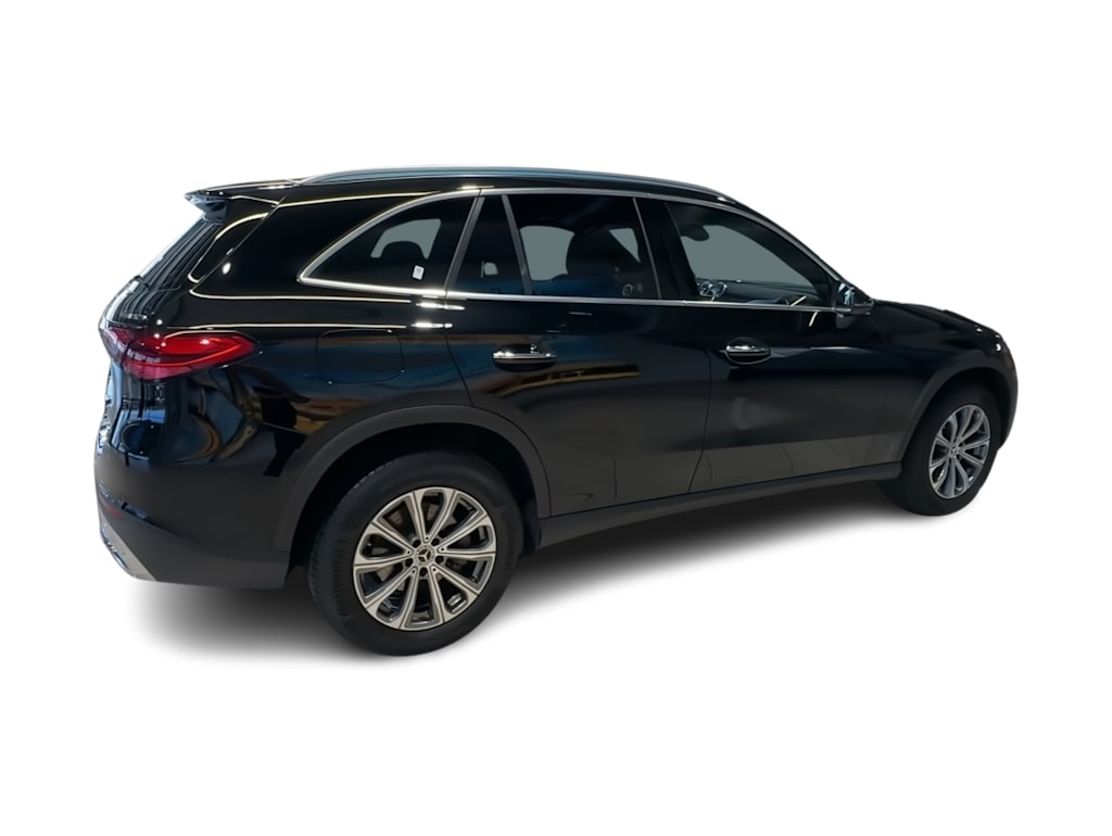 Thumbnail: 2026 Mercedes-Benz GLC - 24