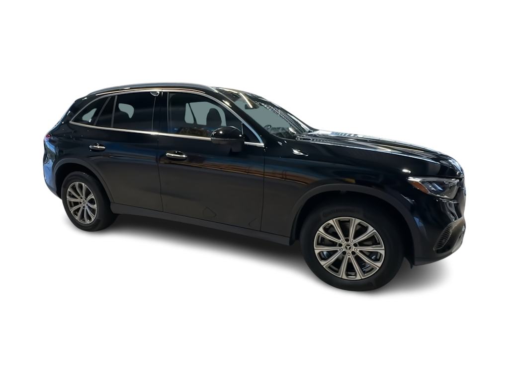 Thumbnail: 2026 Mercedes-Benz GLC - 26