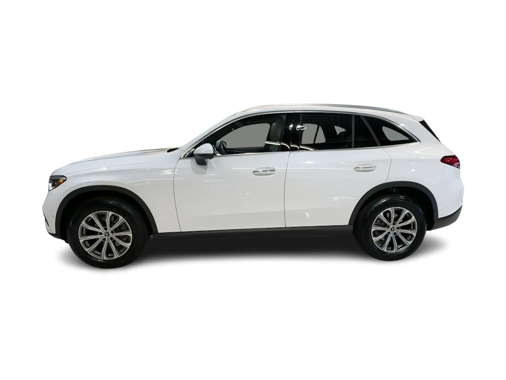 Thumbnail: 2026 Mercedes-Benz GLC - 21