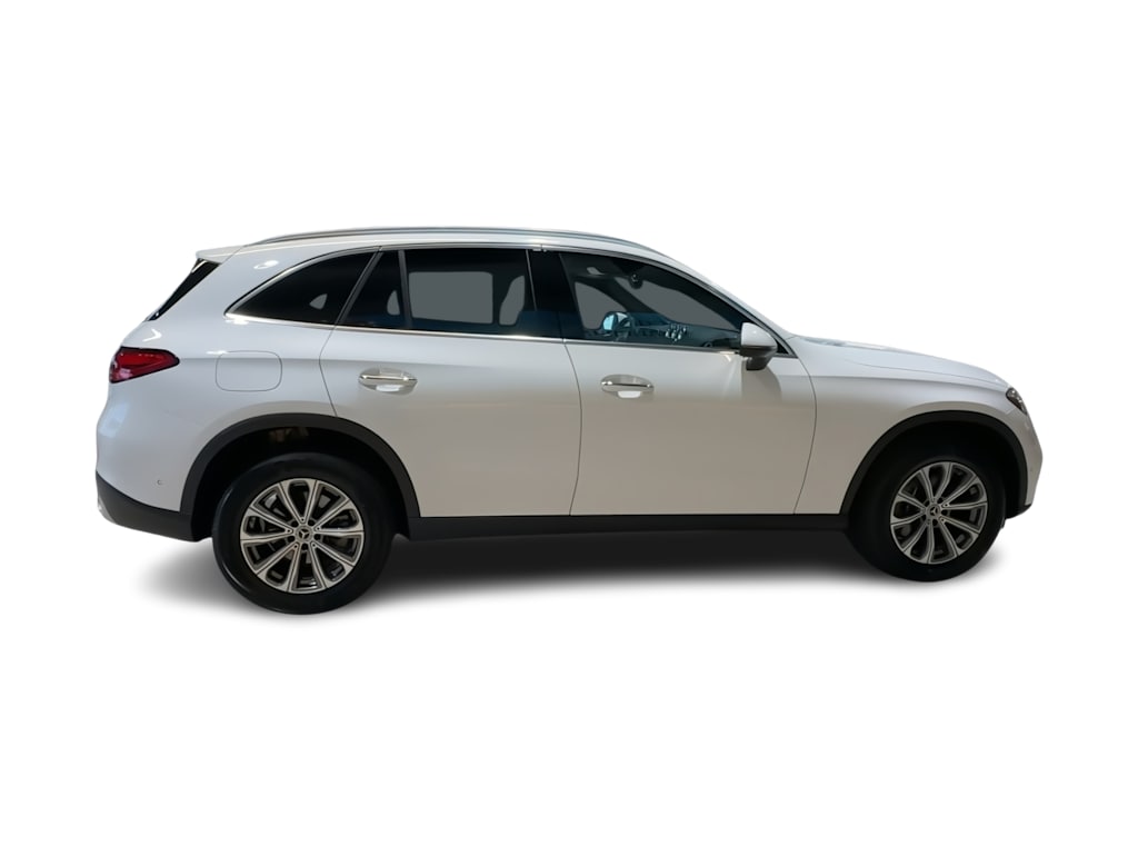 Thumbnail: 2026 Mercedes-Benz GLC - 26