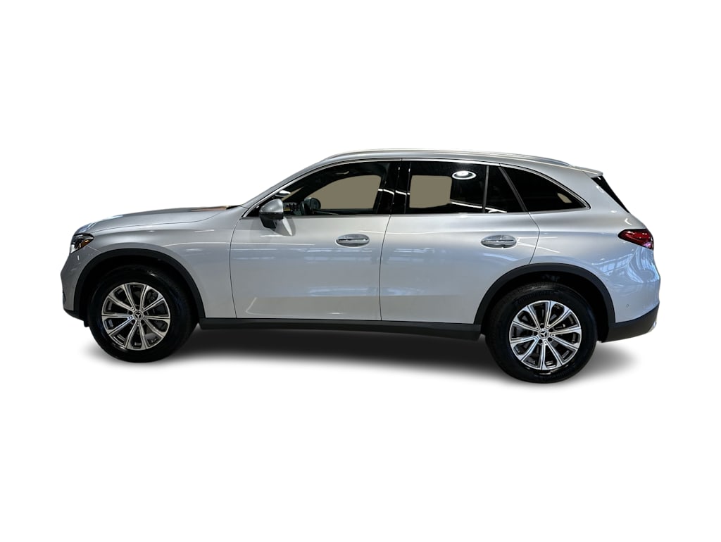 Thumbnail: 2026 Mercedes-Benz GLC - 27