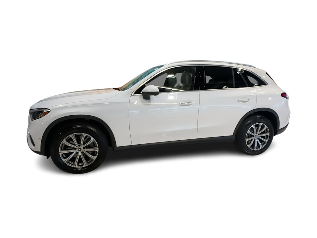 Thumbnail: 2026 Mercedes-Benz GLC - 3