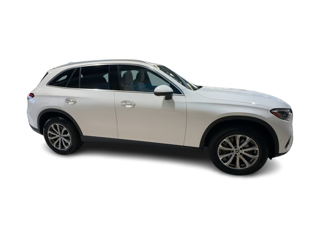Thumbnail: 2023 Mercedes-Benz GLC - 26