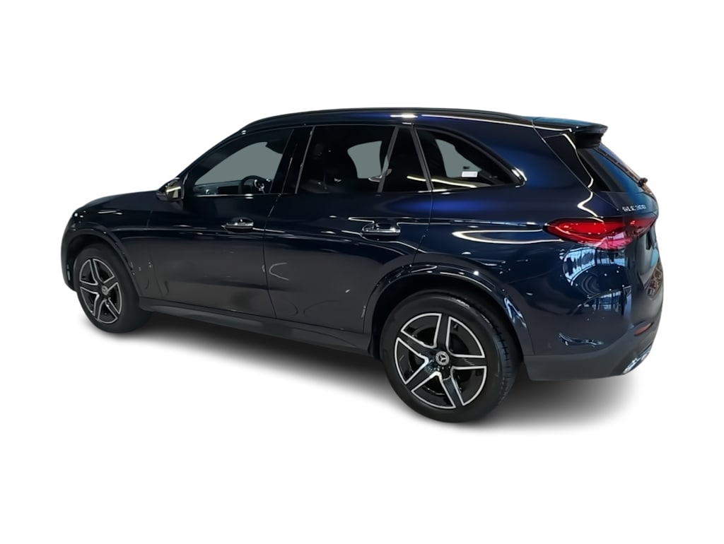 Thumbnail: 2023 Mercedes-Benz GLC - 26