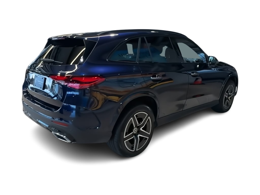 Thumbnail: 2023 Mercedes-Benz GLC - 19