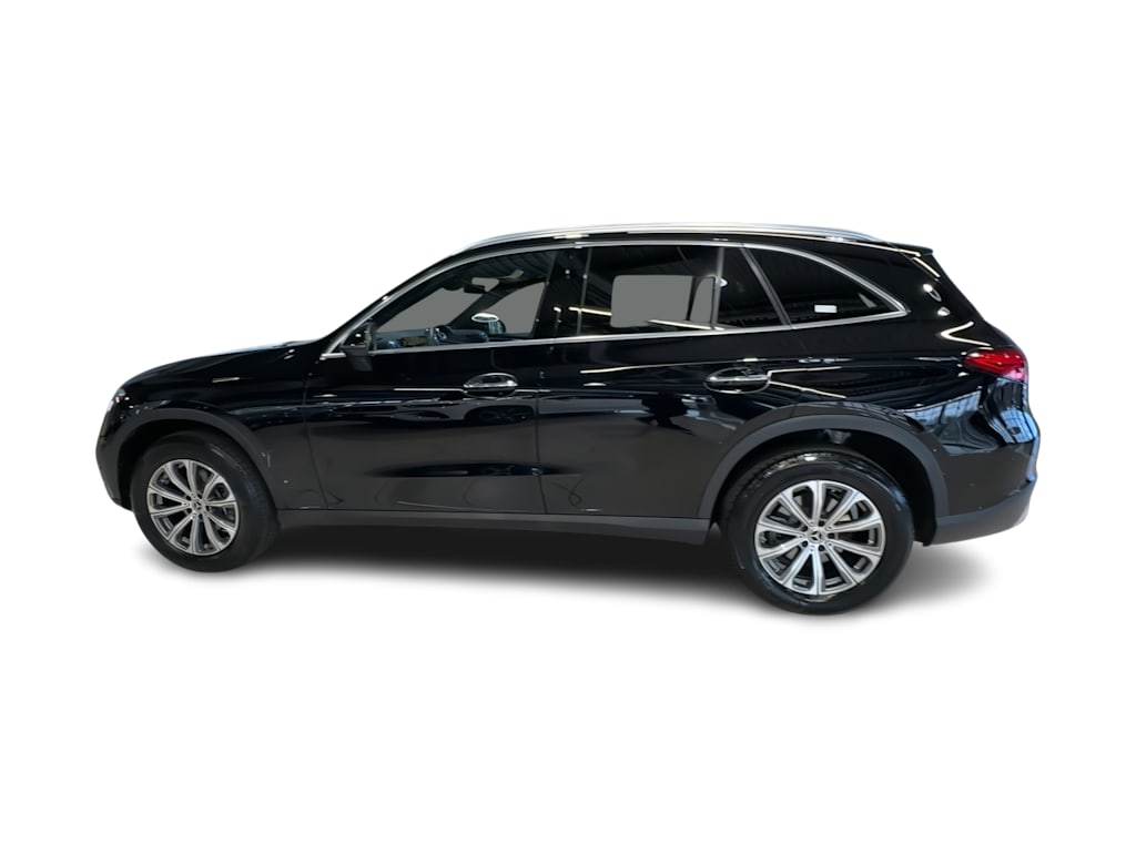 Thumbnail: 2026 Mercedes-Benz GLC - 22