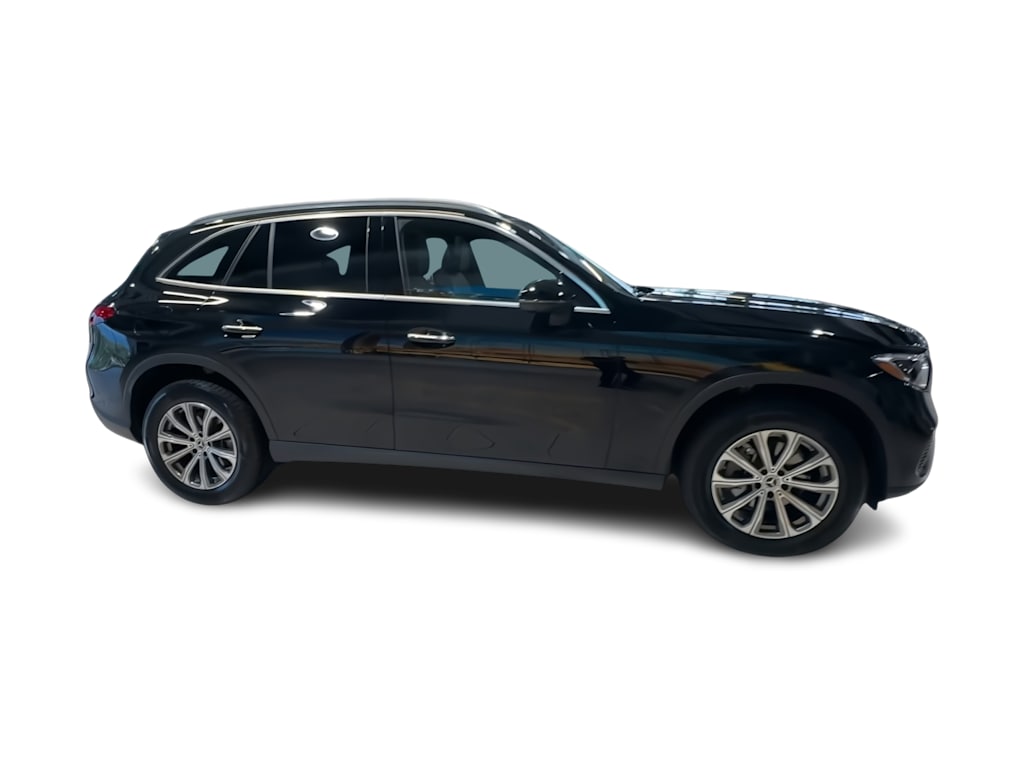 Thumbnail: 2026 Mercedes-Benz GLC - 26