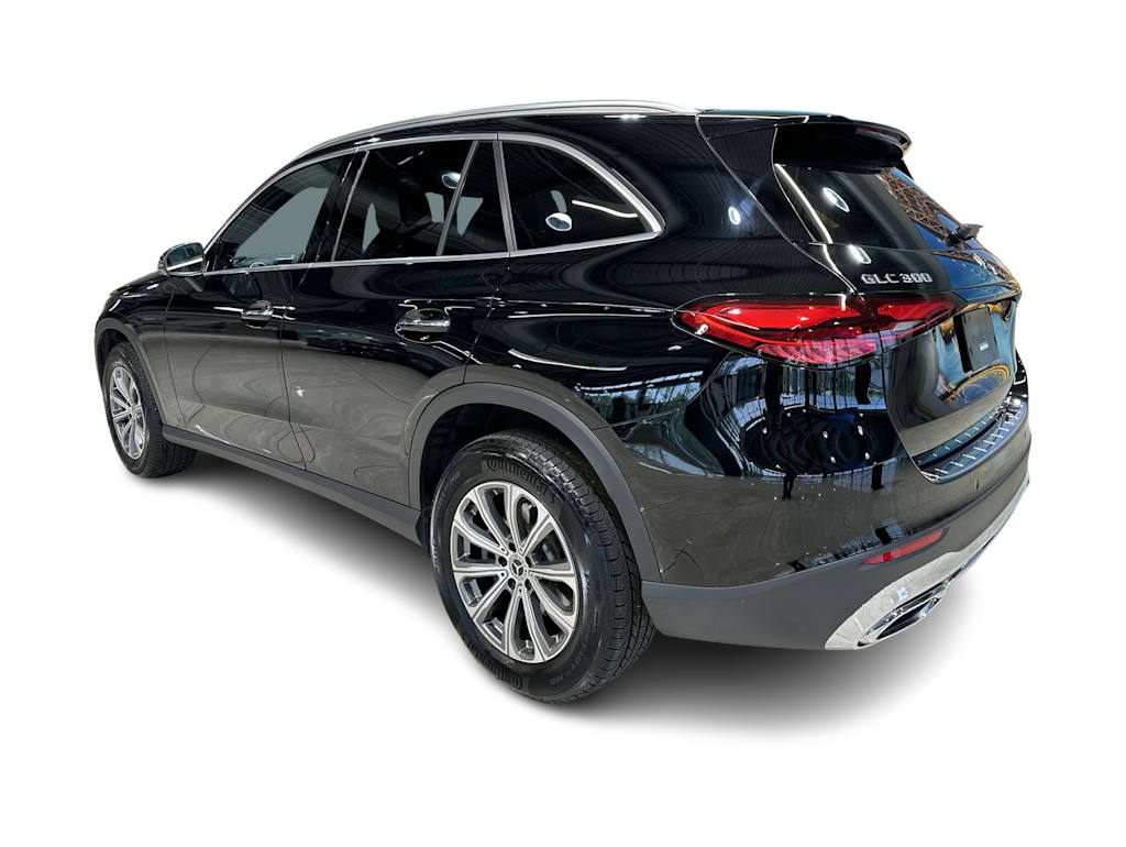 Thumbnail: 2026 Mercedes-Benz GLC - 4