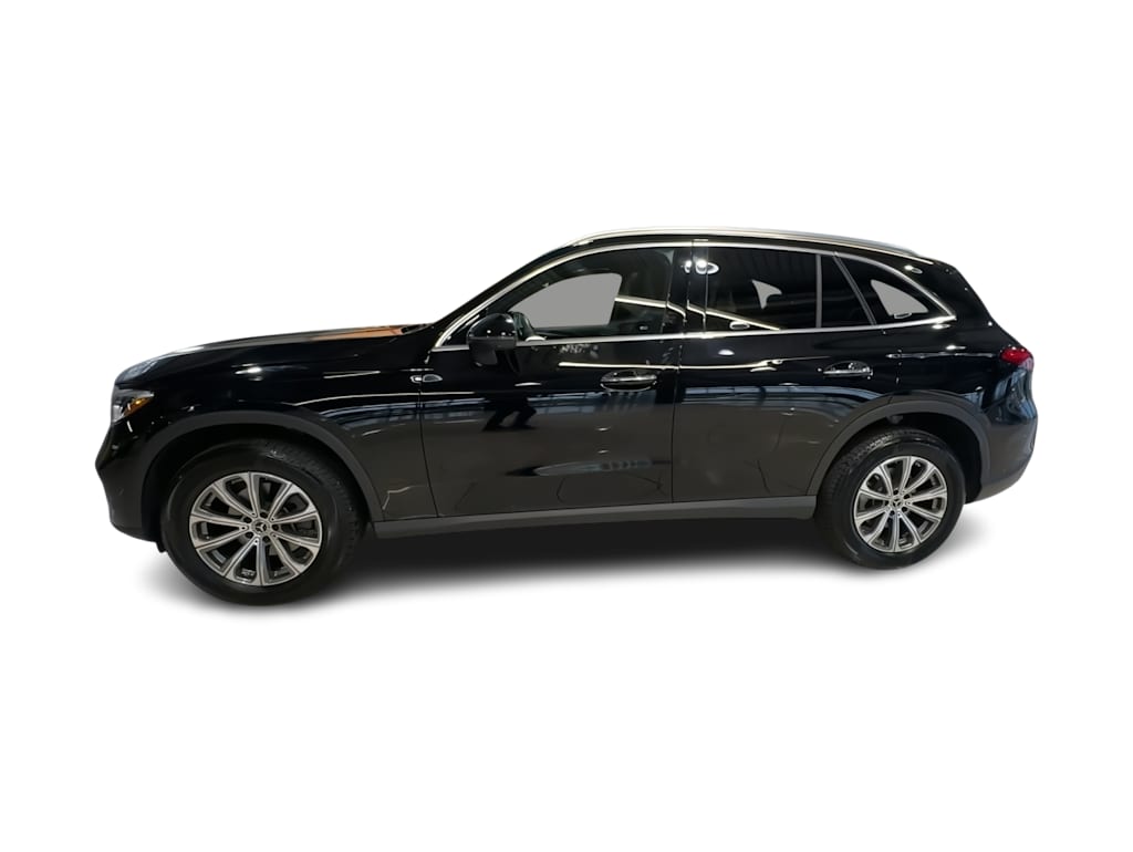 Thumbnail: 2026 Mercedes-Benz GLC - 3