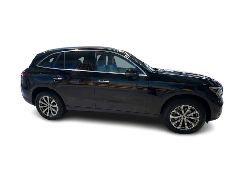 Thumbnail: 2026 Mercedes-Benz GLC - 28