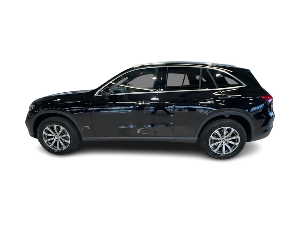 Thumbnail: 2026 Mercedes-Benz GLC - 22
