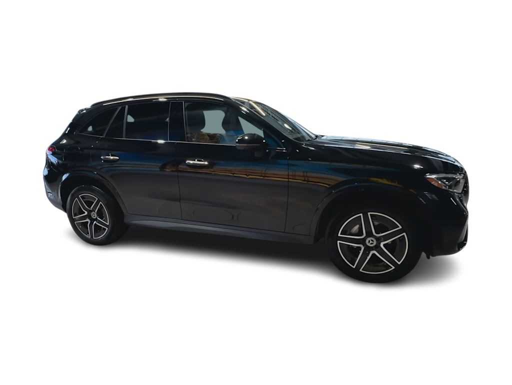 Thumbnail: 2026 Mercedes-Benz GLC - 26