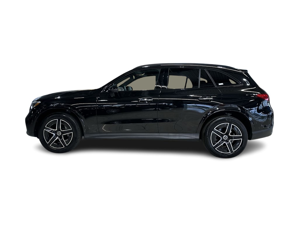 Thumbnail: 2026 Mercedes-Benz GLC - 27