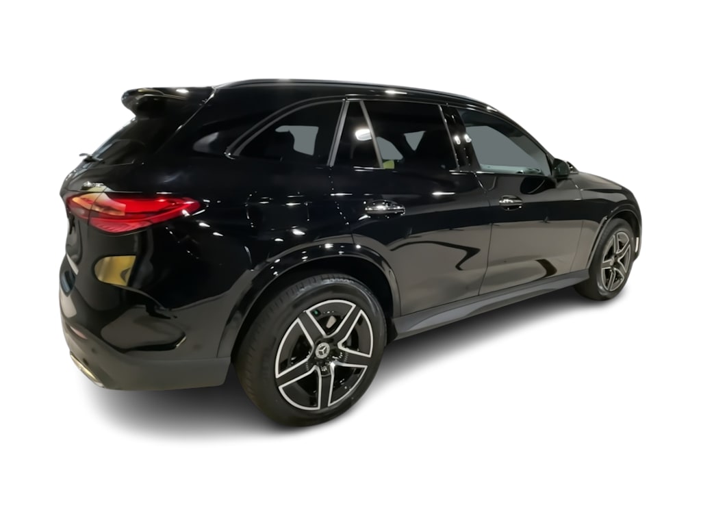 Thumbnail: 2025 Mercedes-Benz GLC - 27