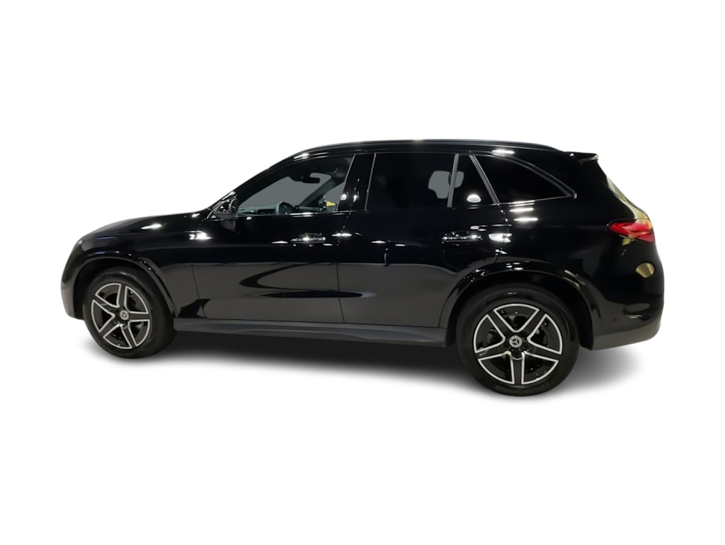 Thumbnail: 2025 Mercedes-Benz GLC - 24