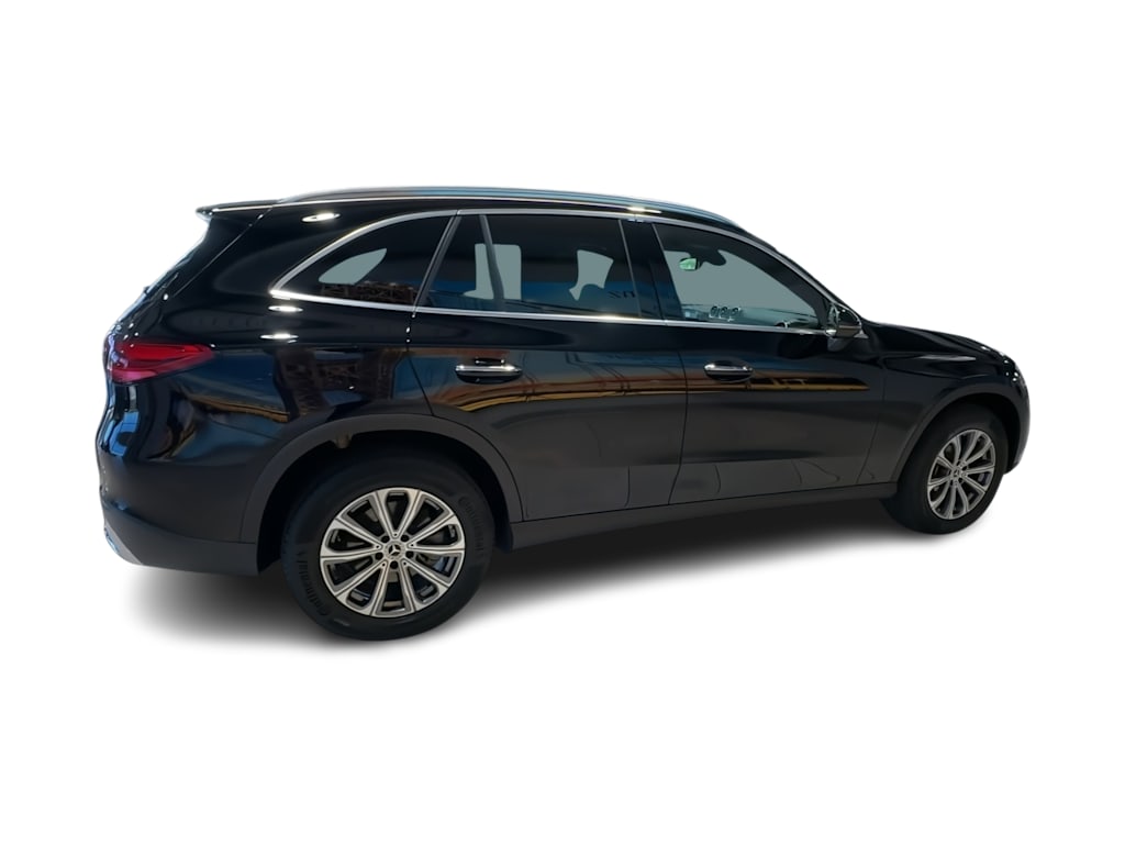 Thumbnail: 2026 Mercedes-Benz GLC - 24